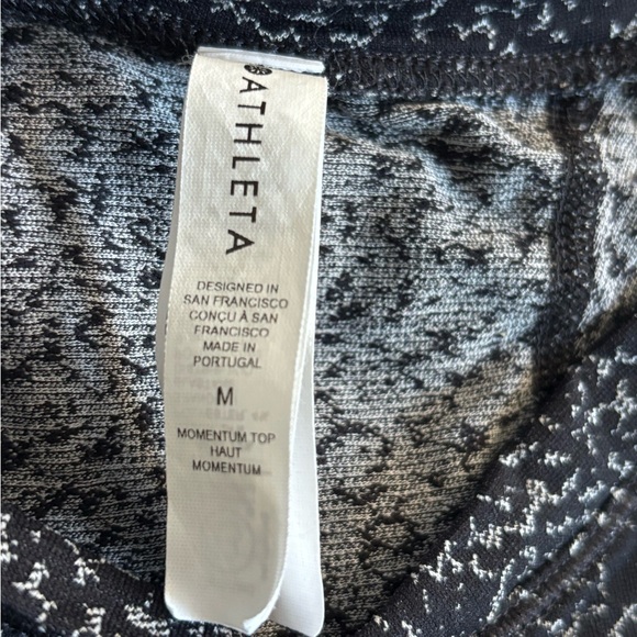 Athleta Momentum Seamless Top size Medium - Picture 6 of 6